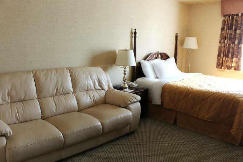 Econo Lodge City Centre Kingston Exterior foto